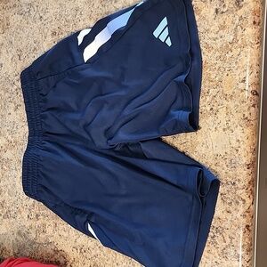 Boys medium 10/12 Adidas shorts